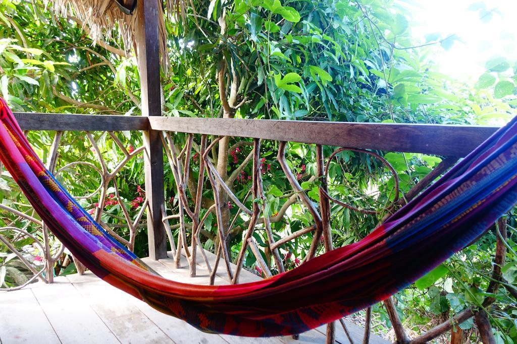 Hostal Monte Libano Puerto López Eksteriør bilde