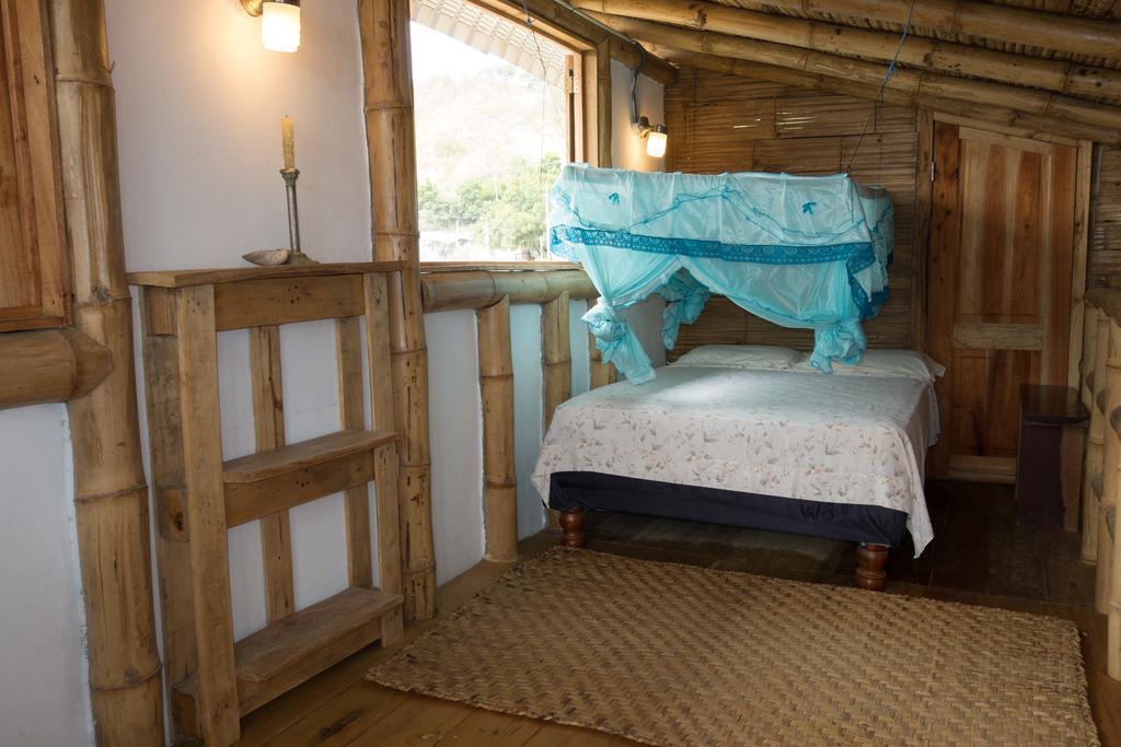 Hostal Monte Libano Puerto López Eksteriør bilde